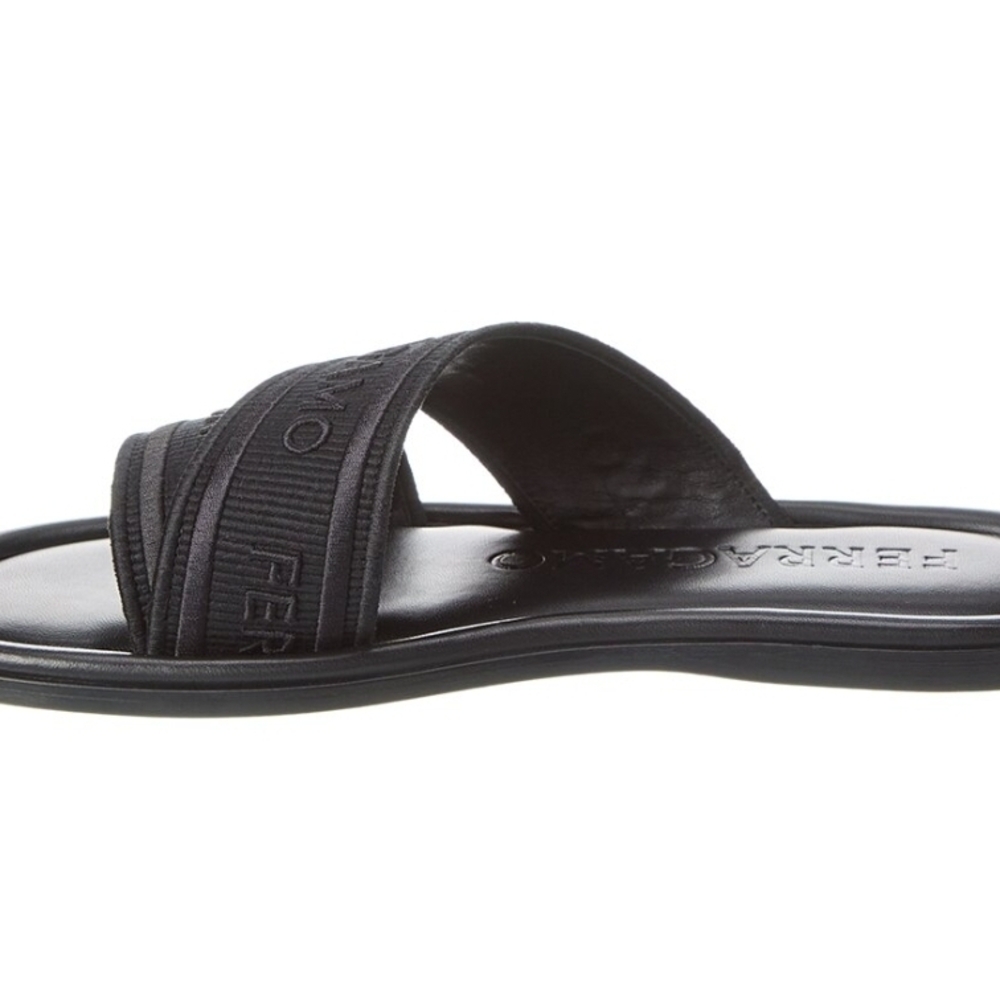 Salvatore Ferragamo Laurene Sandals Size 8